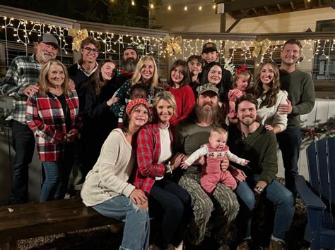 'Duck Dynasty': Go Behind Scenes at Fox Nation’s ‘A Duck Family Christmas’