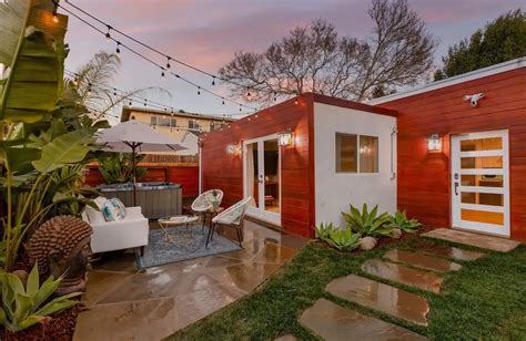 18 Top-Rated Airbnbs in Santa Barbara Near the Beach and Downtown