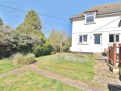 3 Bed Semi Detached House For Sale In Highfield Road Stroud