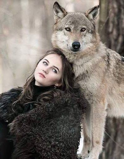 Pin By Pinner On Wolf Mountain Wolves And Women Dog Photoshoot