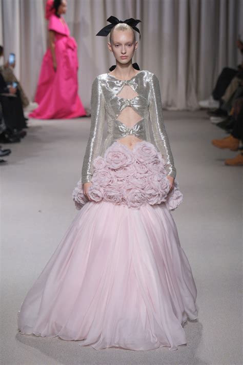 Giambattista Valli Opts For Bare Shoulders And Big Skirts For Spring