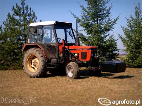 Fotografia Ciagnik Zetor 7211 TUZ 569623 Galeria Rolnicza Agrofoto