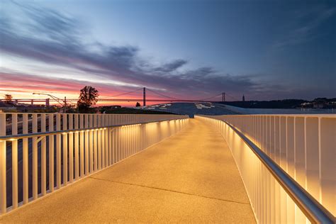 MAAT Pedestrian Overpass This Is A Pedestrian Overpass Th Flickr