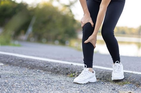 Weak in the Knees: Causes and Solutions for Knee Buckling - UMMS Health