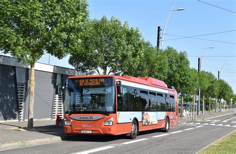 Iveco Urbanway Gnv N Blagnac R Seau Tiss O Flickr