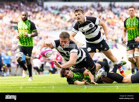 Stephan Lewies Of The Barbarians Scores A Try During The Killik Cup