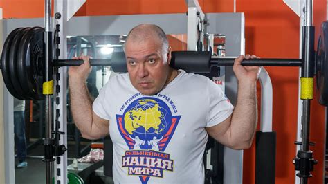 Тяжелоатлет из Люберец по прозвищу Русский Халк начал подготовку к ...