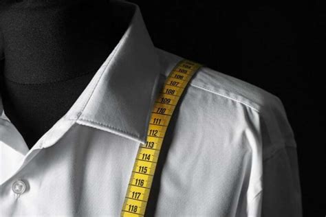 a-guide-to-mens-bespoke-shirts - John E. Monk