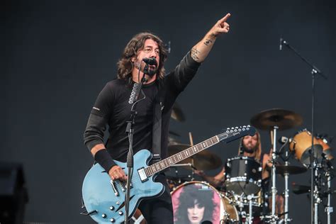 Gig Review FOO FIGHTERS Sell Out VITAL Belfast Show With Support From