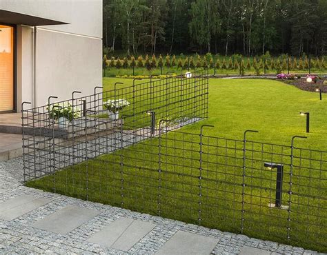 10 Vegetable Garden Fence Ideas to Protect Your Produce