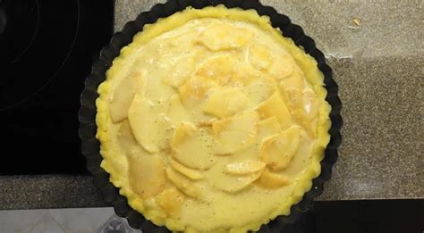 Яблочный пирог Tarte vergeoise aux pommes пошаговый рецепт с фото от