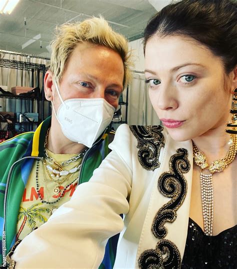 Michelle Trachtenberg Nude OnlyFans Leaks Fappening FappeningBook