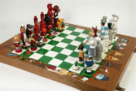 Alice Through The Looking Glass Chess Set England 1983 Dale Nell Dale Robin Carved And