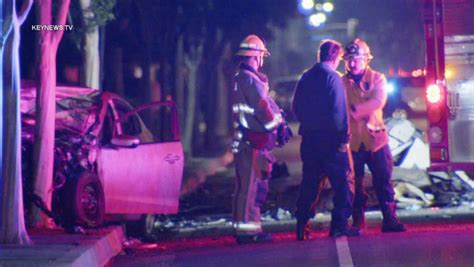 2 Dead 1 Critical After Violent 2 Car Crash In Pomona