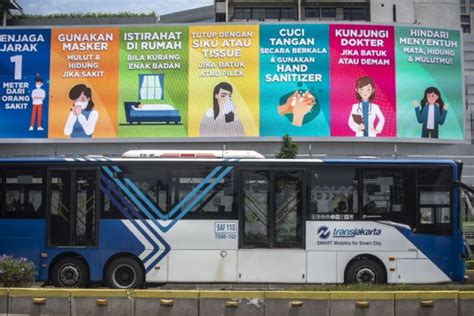 Penumpang Dan Jam Operasional Transportasi Umum Dibatasi