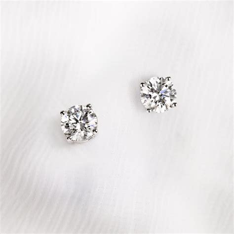 carat lab grown diamond stud earrings