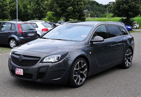 Spyshots Opel Insignia Opc Sports Tourer Getting A Refresh Autoevolution