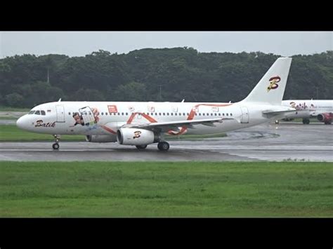 Batik Air Airbus A320 232 PK BKF Take Off Saat Hujan Di Bandara