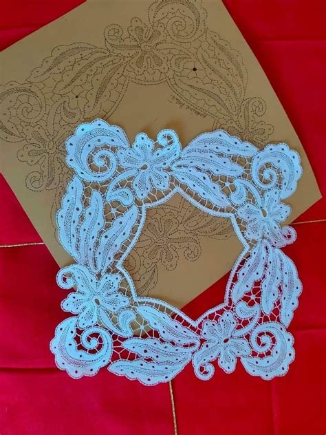 Pin By Lorella Fongher On Tombolo In 2024 Bobbin Lace Crochet