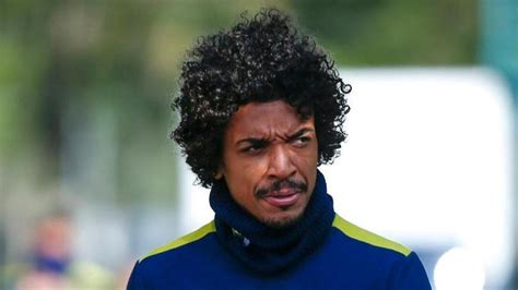 Luiz Gustavo Ya B Y K Onur Fanatik Gazetesi Fenerbah E Fb Haberleri