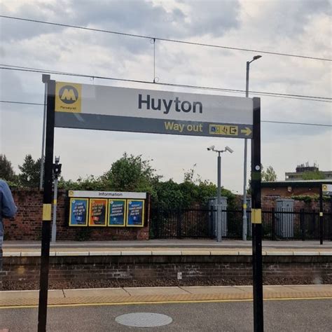 Huyton Railway Station (HUY) - Rail Station