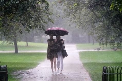 London Weather Forecast Warnings Thunderstorms Flash Flooding