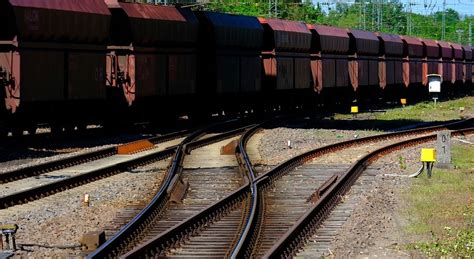 Ragazza Investita E Uccisa Da Un Treno A Cattolica Forse Un Suicidio