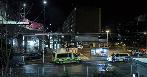 Sex Begärs Häktade Efter Mord I Fisksätra