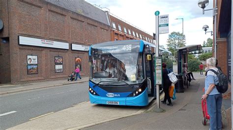 Rumbling Metrobus Enviro 200 MMC 6786 GX69 EBG Route 435 Redhill