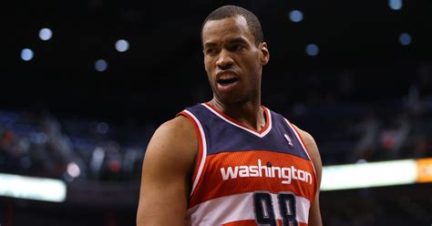 Nba Player Jason Collins Comes Out As A Gay Man
