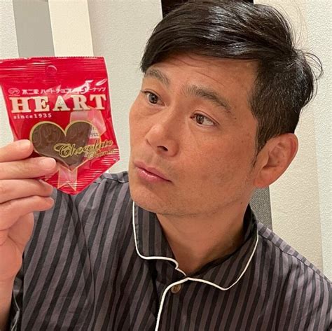 ココリコ遠藤の妻、夫に渡した“約70円”のチョコ「高級なチョコは欲しがらない」 話題 Abema Times