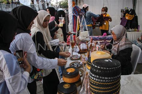 Pameran Produk UMKM Di Makassar ANTARA Foto