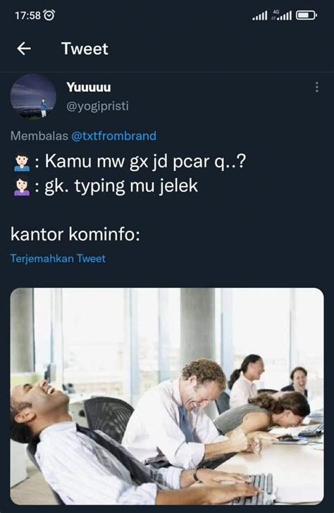 Netizen Bikin Meme Kocak Soal Kominfo Bisa Intip Pesan Whatsapp