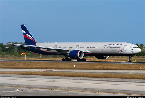 Ra Aeroflot Russian Airlines Boeing Er Photo By Jack Li