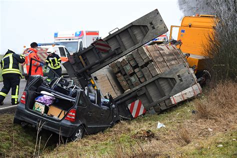 Schwerer Verkehrsunfall Auf Der B252 Im Landkreis Waldeck Frankenberg