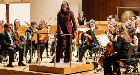 Silvia Sanz Y La Orquesta Metropolitana Presentan Su Segundo Concierto