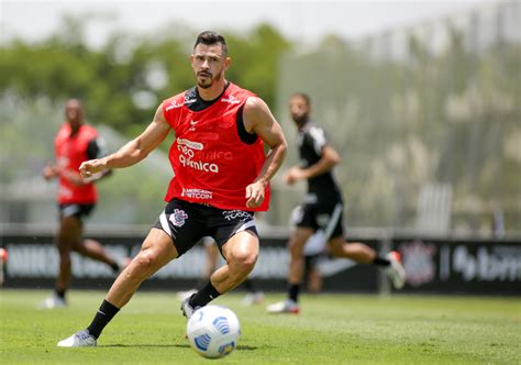 Direto do CT Corinthians fecha preparação para duelo contra Grêmio