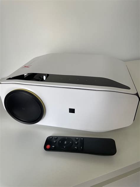 Beamer X2 Projector White TV Home Appliances TV Entertainment