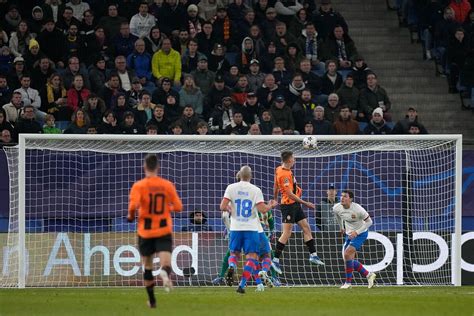 Shakhtar Barcelona Shakhtar Da La Sorpresa En Hamburgo Y El Boleto