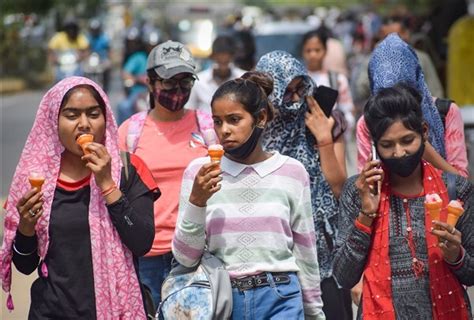 How People Are Beating The Hot Summer Heat In India See Visuals Photos