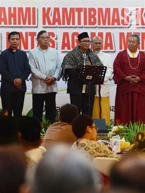 Foto Tokoh Lintas Agama Ikrar Pemilu Damai Tanpa Hoaks Foto