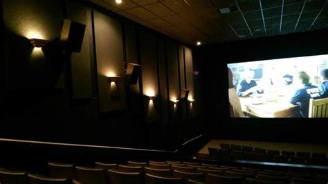 AMC Dine-In Northbrook Court 14 in Northbrook, IL - Cinema Treasures