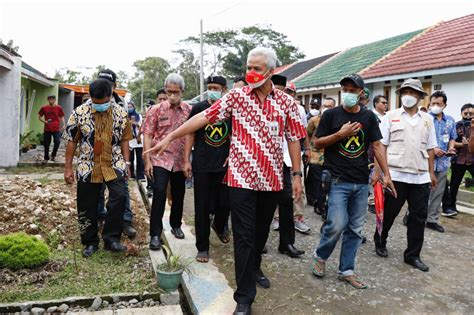 Tinjau Rumah Sederhana Sehat Ganjar Masyarakat Kurang Mampu Bisa