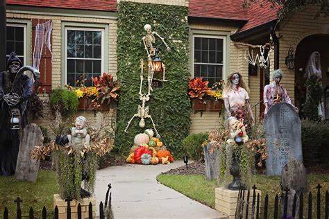 Insider's Guide to Halloween in Savannah - Savannah First-Timer's Guide