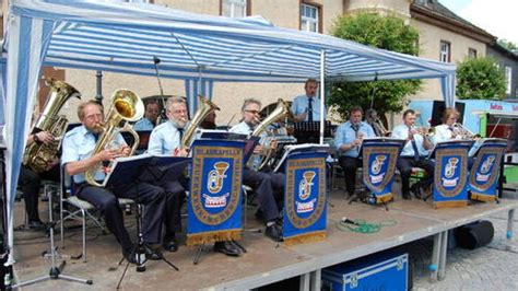 Dichtes Gedr Nge Beim Markt Und Heimatfest In Wurzbach