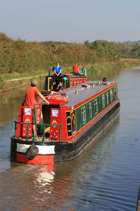 Win a UK Canal Boat Holiday Worth £1000 | Canal boat, Canal boat ...