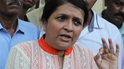 Activist Anjali Damania accuses Bhujbal of grabbing Catholic family ...