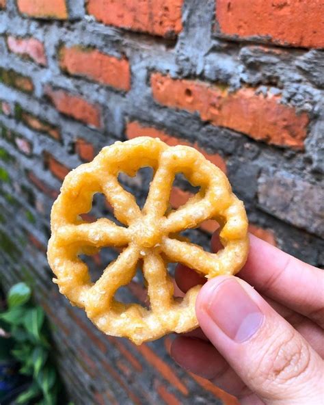 Resep Kembang Goyang Khas Betawi Yang Gurihnya Bikin Nagih