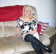 Ench Ntress From Manchester Is A Local Milf Looking For A Sex Date