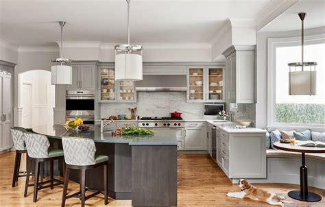 Traditional White Kitchens With Island